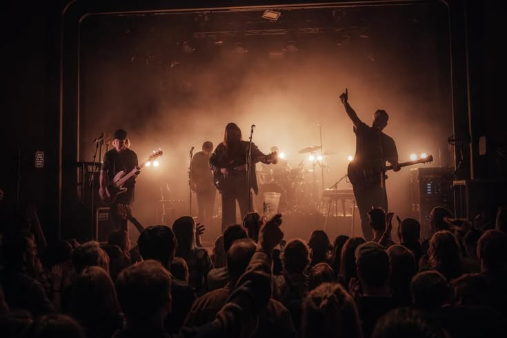 K-Town optreden in feesttent